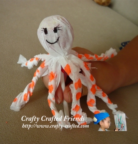 A Crafty-Crafted Friend's submission of an amazing lollipop octopus.