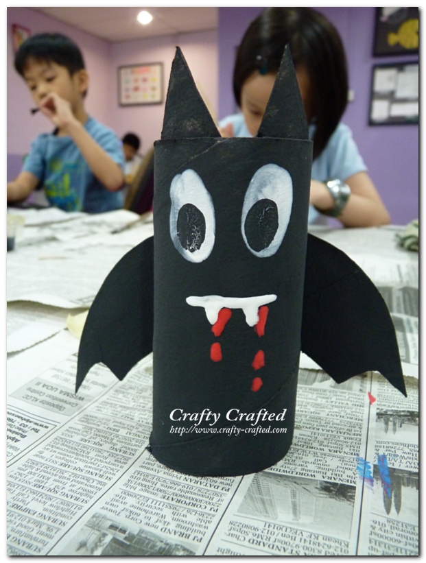 Bat Halloween craft – Loubiblu
