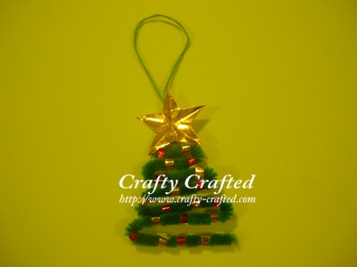 Pipe cleaner Christmas tree ornament